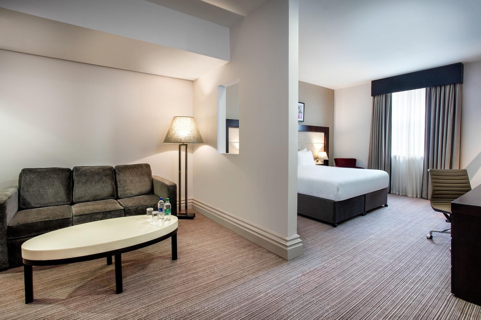 Leonardo Hotel Кардифф Экстерьер фото