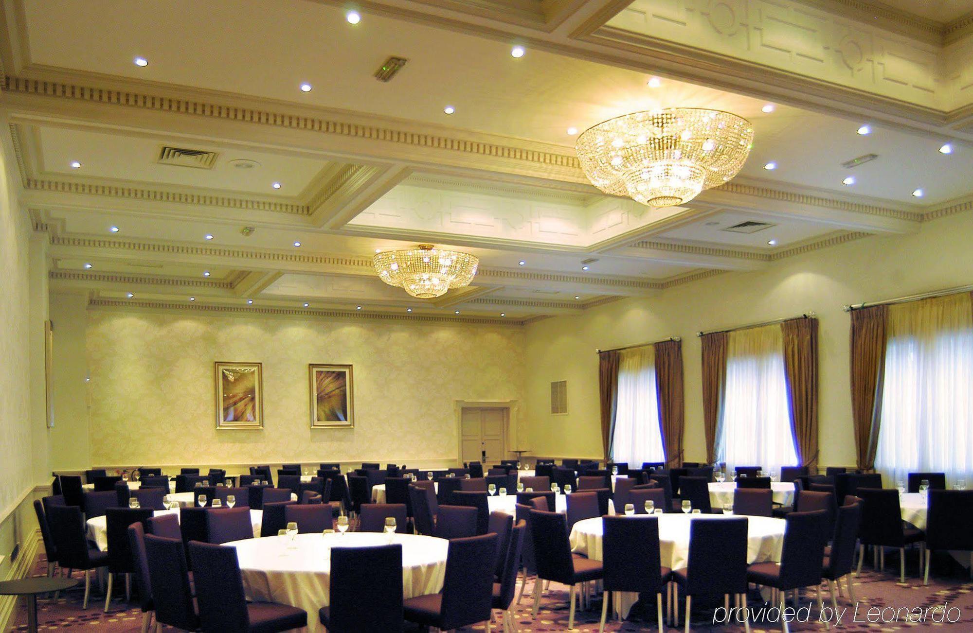 Leonardo Hotel Кардифф Ресторан фото